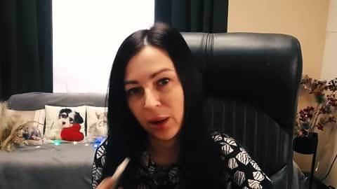 Luisa online show from 10/30/25, 08:38