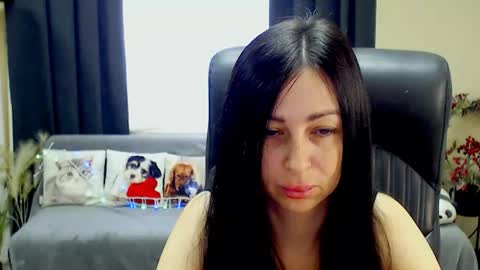 Snapshot of timeparadice chatting on 06/10/26, 07:51 Luisa online show from 06/10/26, 07:51
