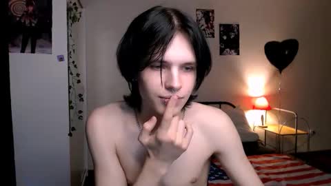 Snapshot of timi_moon chatting on 09/20/25, 02:18 timi_moon online show from 09/20/25, 02:18