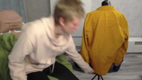 Snapshot of timmy7topcut chatting on 02/07/25, 04:24 Timmy online show from 02/07/25, 04:24