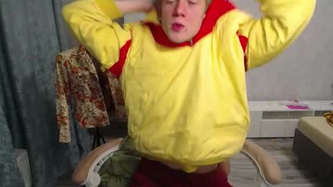 Snapshot of timmy7topcut chatting on 02/14/25, 11:53 Timmy online show from 02/14/25, 11:53