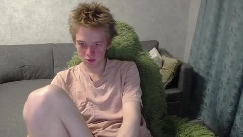 Snapshot of timmy7topcut chatting on 03/11/25, 04:18 Timmy online show from 03/11/25, 04:18