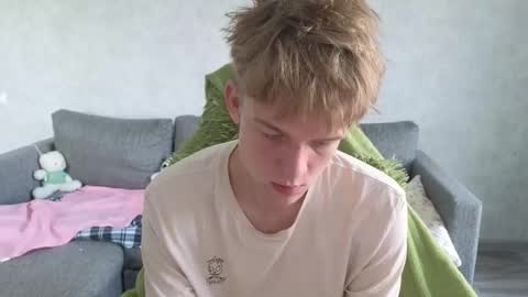 Snapshot of timmy7topcut chatting on 09/21/25, 02:13 Timmy online show from 09/21/25, 02:13