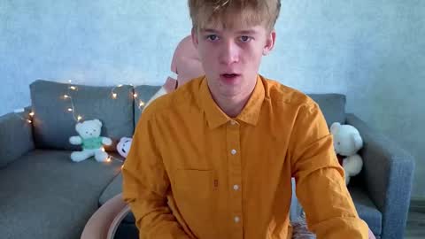 Snapshot of timmy7topcut chatting on 10/15/25, 06:35 Timmy online show from 10/15/25, 06:35