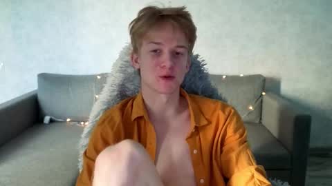 Snapshot of timmy7topcut chatting on 10/27/25, 08:29 Timmy online show from 10/27/25, 08:29