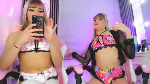 Hallie And Annie online show from 03/27/26, 01:44