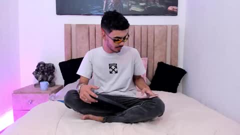 Evans  online show from 10/24/25, 09:33