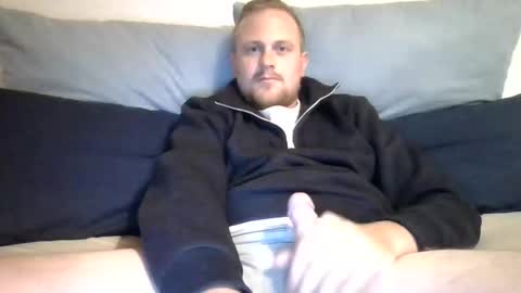 Snapshot of timothy__sf chatting on 09/27/25, 12:26 Tim online show from 09/27/25, 12:26