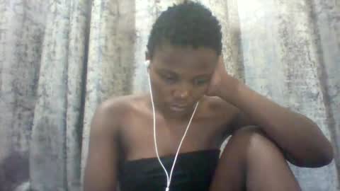 Snapshot of tina2030_1 chatting on 05/29/26, 05:05 tee online show from 05/29/26, 05:05