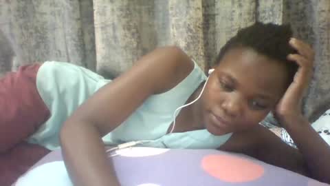 Snapshot of tina2030_1 chatting on 07/18/26, 07:12 tee online show from 07/18/26, 07:12