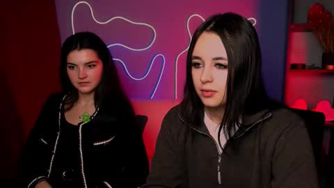 tina bright  online show from 12/16/25, 02:44