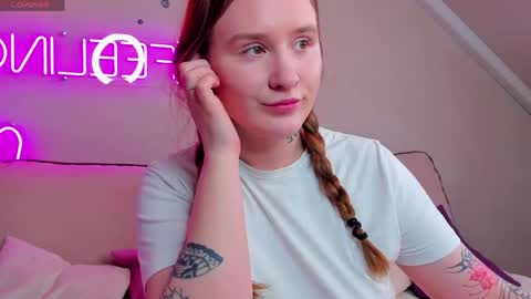 Stella online show from 04/22/26, 09:22