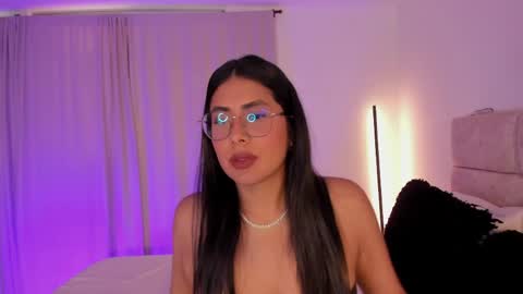 tina_olsen07 online show from 04/19/26, 10:01