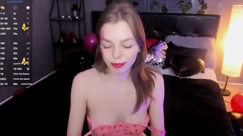 Tina Tayllor MY SHEDULEMondayTuesdaySaturdaySunday online show from 02/14/25, 07:23