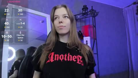 Tina Tayllor MY SHEDULEMondayTuesdaySaturdaySunday online show from 10/29/25, 06:53