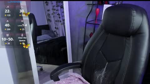 Tina Tayllor MY SHEDULEMondayTuesdaySaturdaySunday online show from 11/13/25, 12:42