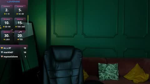 tina_tayllor__ online show from 03/11/26, 06:25