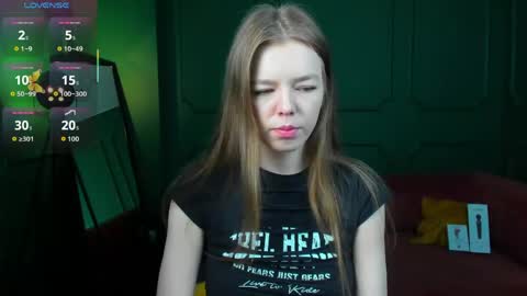 tina_tayllor__ online show from 04/23/26, 02:52