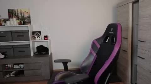 Snapshot of tinaangelll chatting on 09/11/25, 05:35 Tina Angel online show from 09/11/25, 05:35