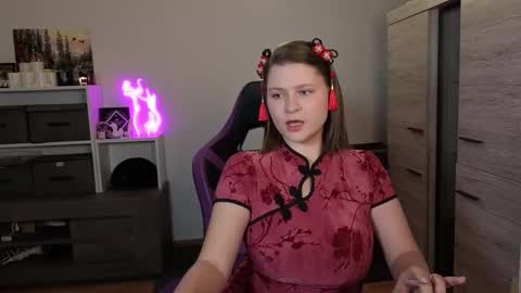 Snapshot of tinaangelll chatting on 09/30/25, 05:29 Tina Angel online show from 09/30/25, 05:29