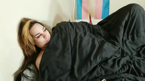 Snapshot of tinablow chatting on 12/01/25, 08:41 Tina Blow online show from 12/01/25, 08:41