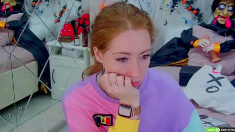 Tina online show from 10/31/25, 04:02