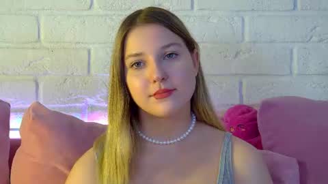 TinaBurton online show from 06/17/26, 04:30