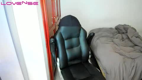 Snapshot of tinaconti chatting on 02/26/26, 06:18 Tina online show from 02/26/26, 06:18