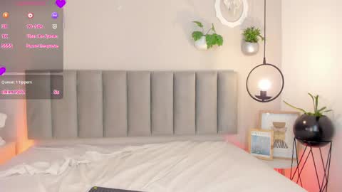 Tina online show from 04/18/26, 07:58