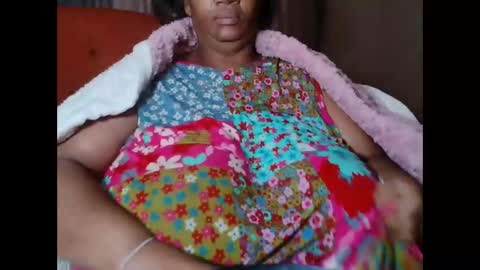 tinagiant online show from 04/23/26, 09:08