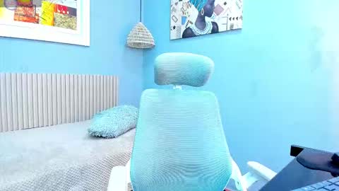 tinisweet online show from 10/01/25, 03:23