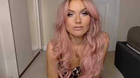 tinkerbell822 online show from 02/08/26, 09:02