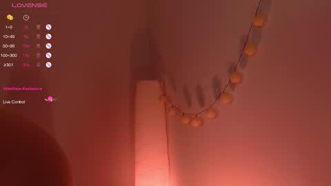 Snapshot of tinkerdinky chatting on 09/20/25, 11:39 Polly online show from 09/20/25, 11:39