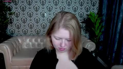 TinkerrBelll online show from 09/24/25, 07:17