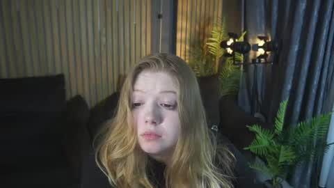 TinkerrBelll online show from 04/21/26, 02:51