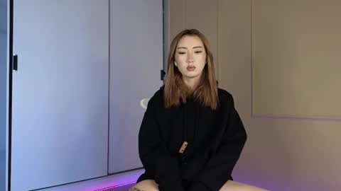 Snapshot of tinki_winkii chatting on 09/22/25, 05:53 Tina online show from 09/22/25, 05:53