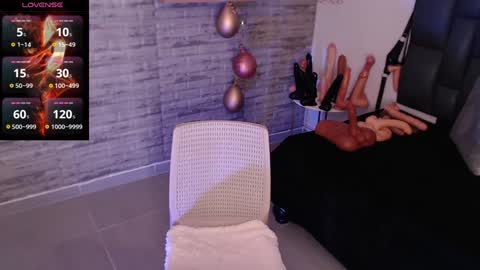 Snapshot of tinna__hottie chatting on 12/07/24, 11:07 Tinna Goddess online show from 12/07/24, 11:07