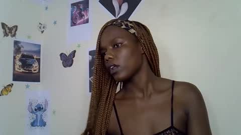 Snapshot of tinnie_e chatting on 01/07/26, 06:32 tinnie_e online show from 01/07/26, 06:32