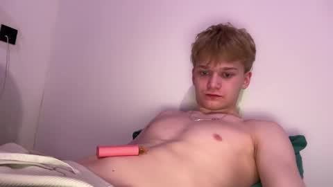 Snapshot of tinnydoll chatting on 03/24/26, 05:18 TinnyDoll online show from 03/24/26, 05:18