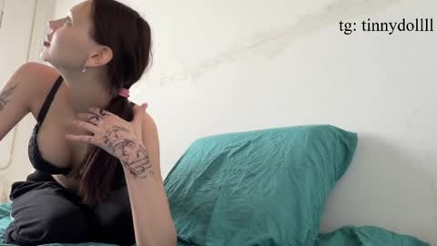 TinnyDoll online show from 04/30/26, 11:49