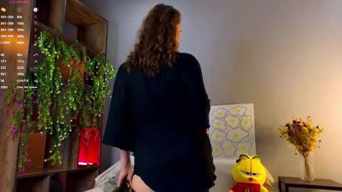 Molly online show from 11/07/25, 10:37