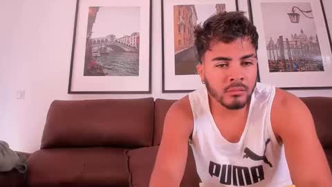 Snapshot of tinoclandestino chatting on 12/15/24, 11:12 tinoclandestino online show from 12/15/24, 11:12