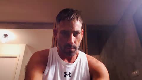 Snapshot of tinoclandestino chatting on 01/18/25, 06:32 tinoclandestino online show from 01/18/25, 06:32