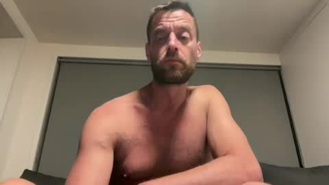 Snapshot of tinusts78 chatting on 07/17/26, 02:51 tinus online show from 07/17/26, 02:51