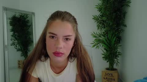 Snapshot of tiny_blush chatting on 05/24/26, 04:50 Anne online show from 05/24/26, 04:50