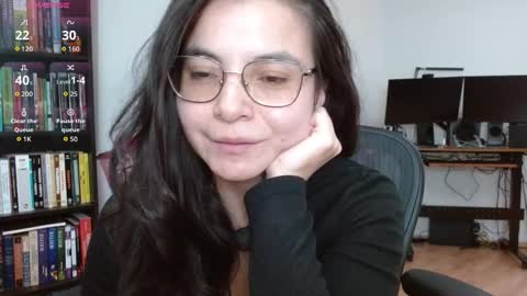 Tiny Caroline online show from 10/28/25, 10:23