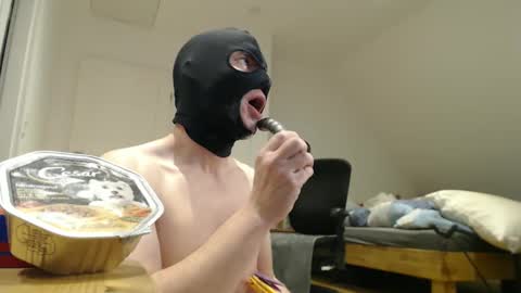 Luke online show from 01/11/25, 04:14