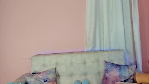 Snapshot of tiny_cora chatting on 03/10/25, 04:35 tiny_cora online show from 03/10/25, 04:35