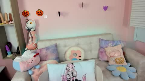 Snapshot of tiny_cora chatting on 10/05/25, 04:27 tiny_cora online show from 10/05/25, 04:27