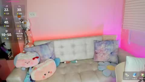 Snapshot of tiny_cora chatting on 11/30/25, 04:33 tiny_cora online show from 11/30/25, 04:33